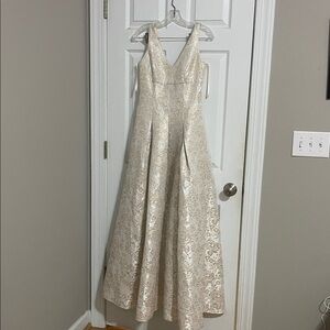 NWOT BHLDN Hitherto Lincoln Dress V-Neck Pleated Ball Gown With Pockets Size 4